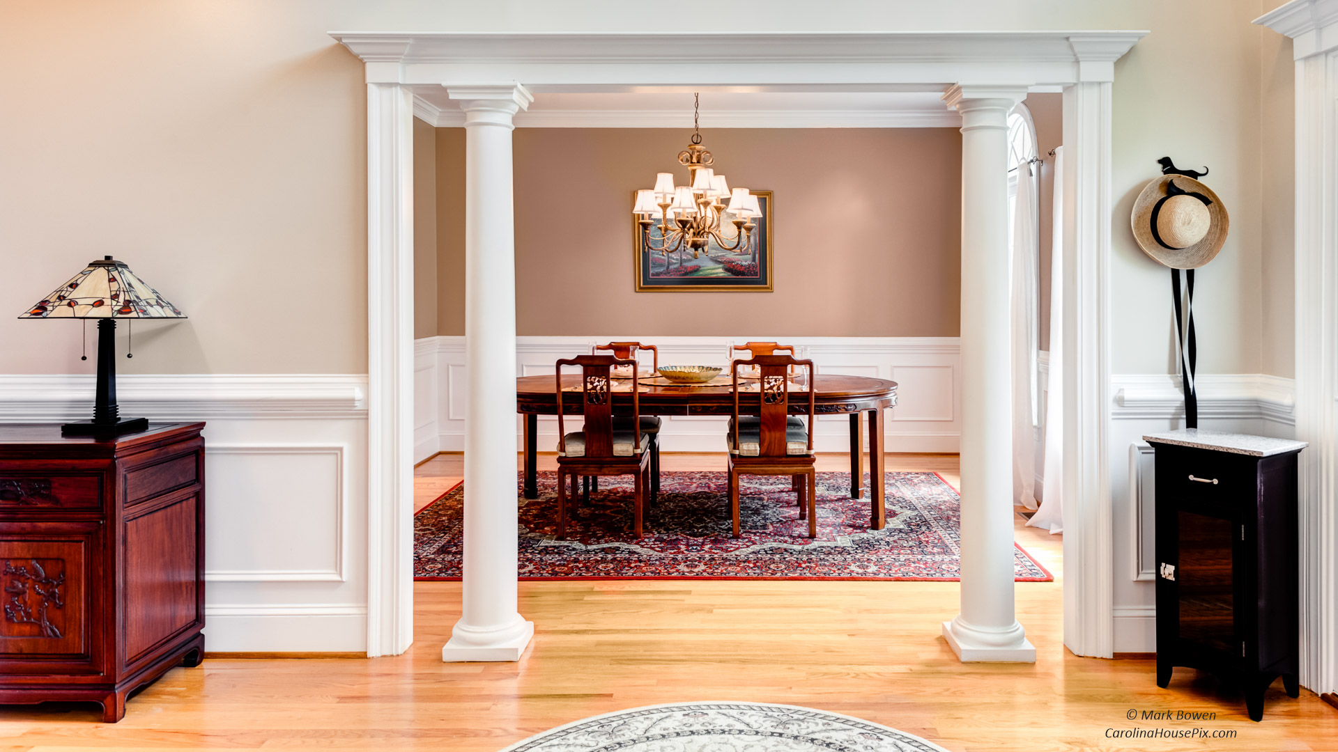 Elegant dining room -  Columbia SC Real Estate photography image by carolinahousepix.com